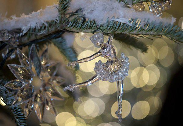 this amazing detail shows ornaments hanging on trees in the grand foyer and cross hall of the white house the glass ballerina is a nod to the nutcrack 1512362223 700 width600height413